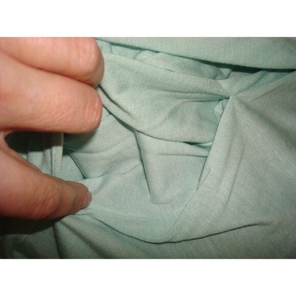 NWT $180 New Natori Light Green Robe Womens M Long Soft Solid Silky Pockets Pale - Picture 5 of 12